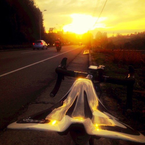 ajimenez001:  Selle San Marco Z-carbon Colnago edition #altopalmas #sunrise #outsideisfree #cyclingf