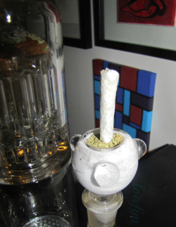 bakedloaf:  Time Bomb with art in the background