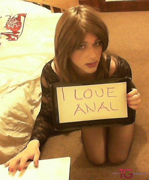 tentyx: You love anal? me too Just to be sure you see this slut!