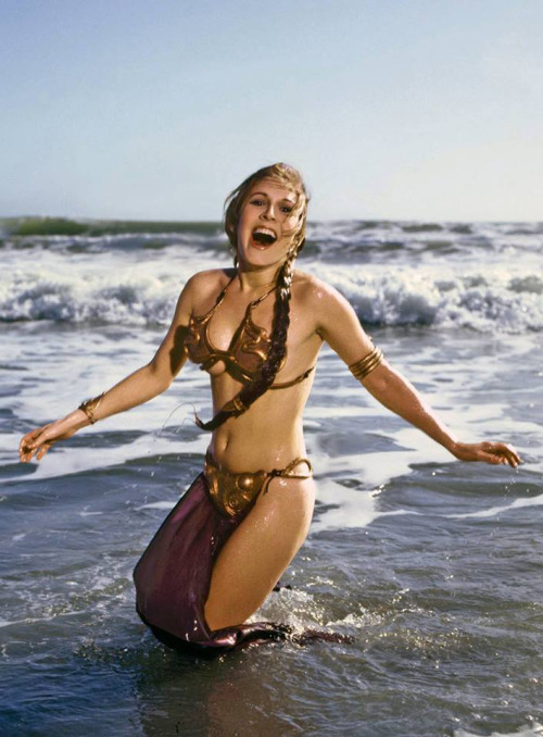 geekearth:  More Slave Leia (Star Wars)