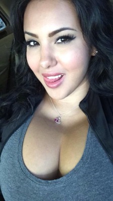 latinasbusty:  realexposed:  Sexy madafaka p.t 2   Tits an ass. What a woman