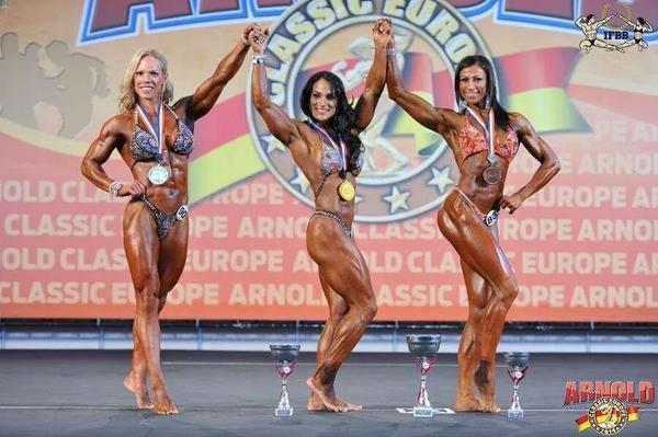 zimbo4444:  ..Cris Goy Arellano..beautiful IFBB Physique champion..   💪🏼👩🏻👍🏼