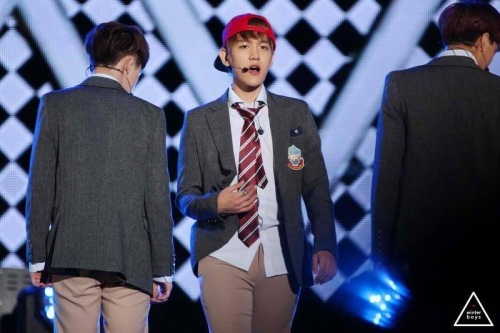 weareone-blog:  [FANTAKEN] 130914 Baekhyun @ MBC Music Core Sky Festival