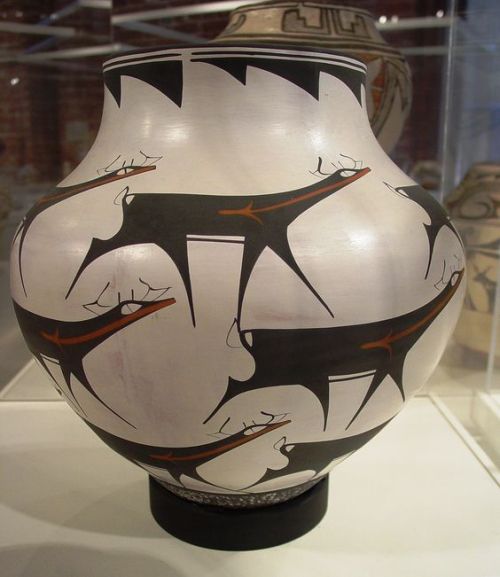 Large Jar with Deer 20th Century Zuni, by S. S. Peynetsa at the American Museum of Ceramic Art Pomon