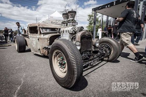 sebinc:  Another fave from the weekend. #ratsandtatts #ratrod #hotrod #ratrods #slammed #carshow #automotive #sebincphotography 