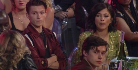 marisatomay: all of us sitting around waiting for staff to finally delete s*xpenceee  