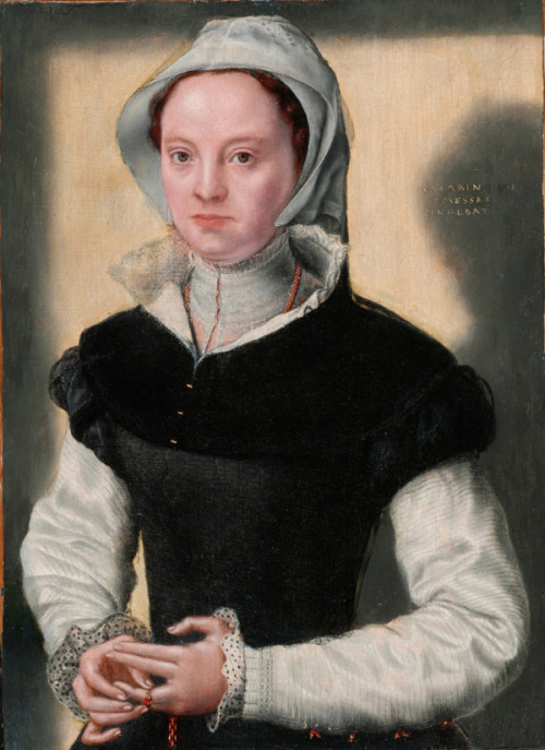 history-of-fashion: 1548-1549 Catharina van Hemessen - Portrait of a lady (Bowes Museum)  #16th cent