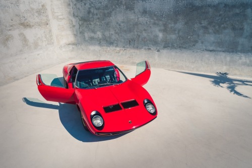 vintageclassiccars:  Miura SV - the doors were designed to look like a bulls horn - It´s a sma