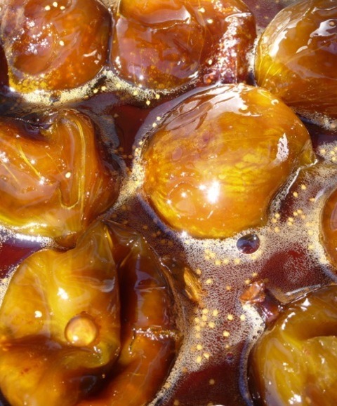 Sex figs preserved in spiced wine syrup pictures