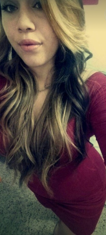 rdgz27: ponceinthehouse: Nos informan que se llama Natasha y que es bien bellaca y que es de Aguadil