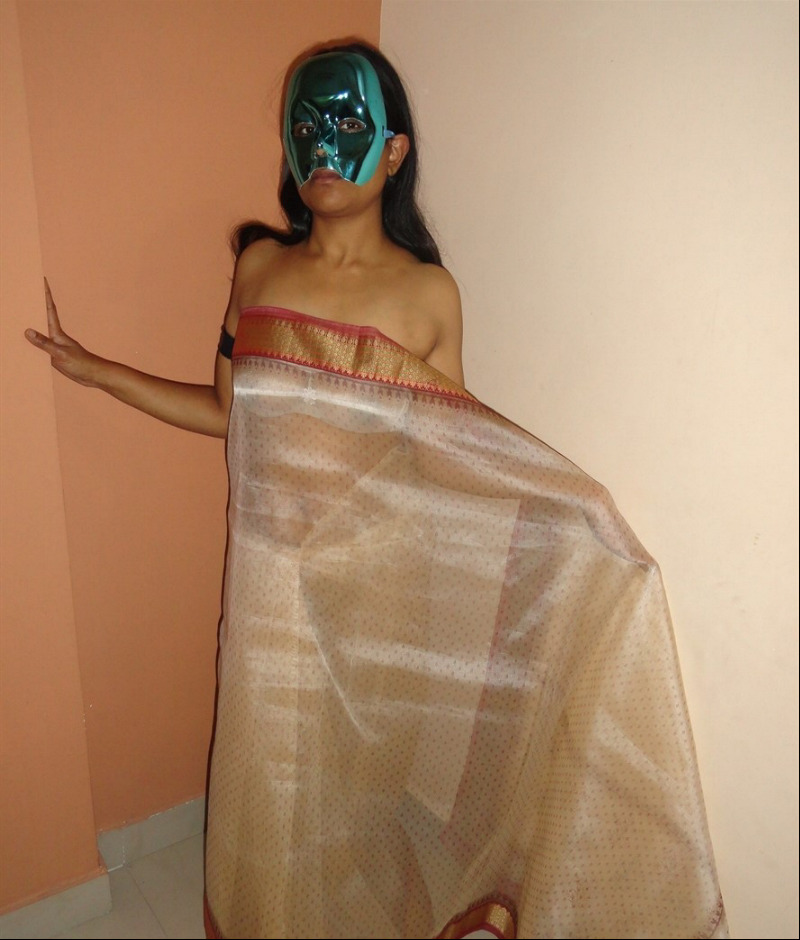 adult18indian:  Indian wife posing for hubby