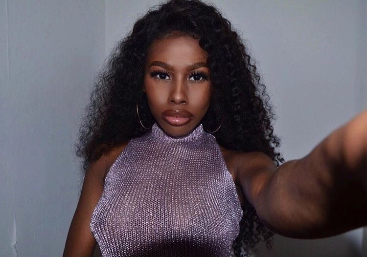 bombshellssonly:  @jennifermcking