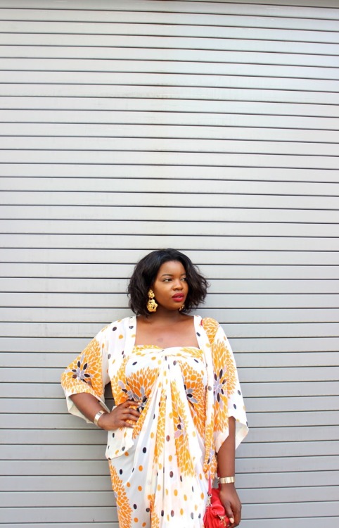 blackfashion:  Valerie 23www.fashiononacurve.com Tumblr - fashiononacurve  IG - fashiononacurve