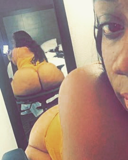 simoneheartsdiamonds: #ThickBitchThursday Snapple The BTy Bully ❤️❤️ Big booty!