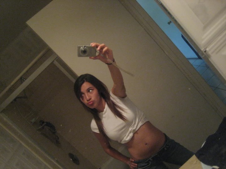 exgflatinascuties:   she bad!! Submission!  Ok enough for today lol Jamesg9@ymail.com