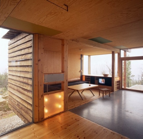 chztn:  Mountain Cottage | http://www.holmebakk.no/ A beautiful mountain cottage situated within viewing distance of the Rondane Mountains in Norway. … 