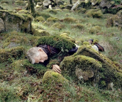 an-earth-witch:mymodernmet:Playful Seniors Wear Organic Materials to Personify NatureThis will be me