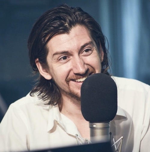 kaneandturner:Alex Turner on Zane Lowe, Beats Radio 1, May 11 2018