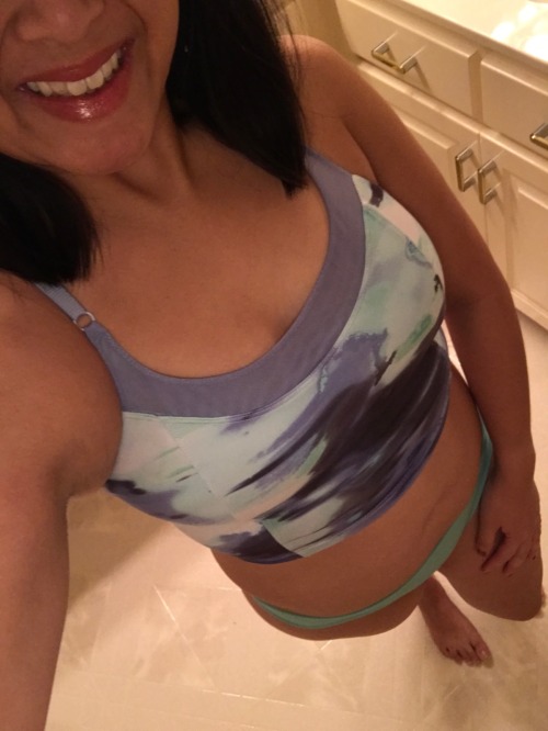 ladiesoftexas2:  Some post workout pics  Looking great as always!