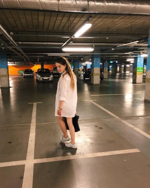 Almost summer . . . . #polishgirl #girl #shirt #dress #shirtdress #parking #instagirl #ootd #longha