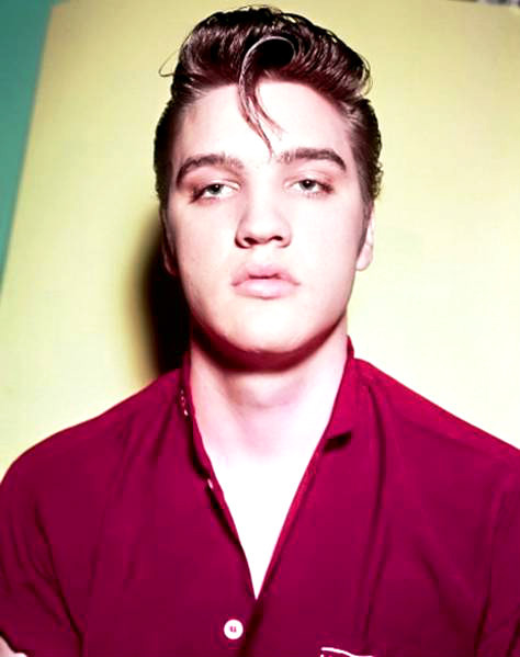 tcb-elvis:  Elvis 50’s Publicity Photo 
