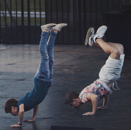 lxkekorns:@lukekorns:Doing the worm with Alex from Target x