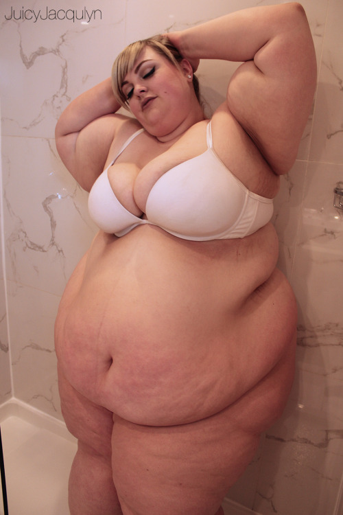 pardonmewhileipanic: Oops I was wrong… here’s a newer one with some visible stretch marks Very sexy