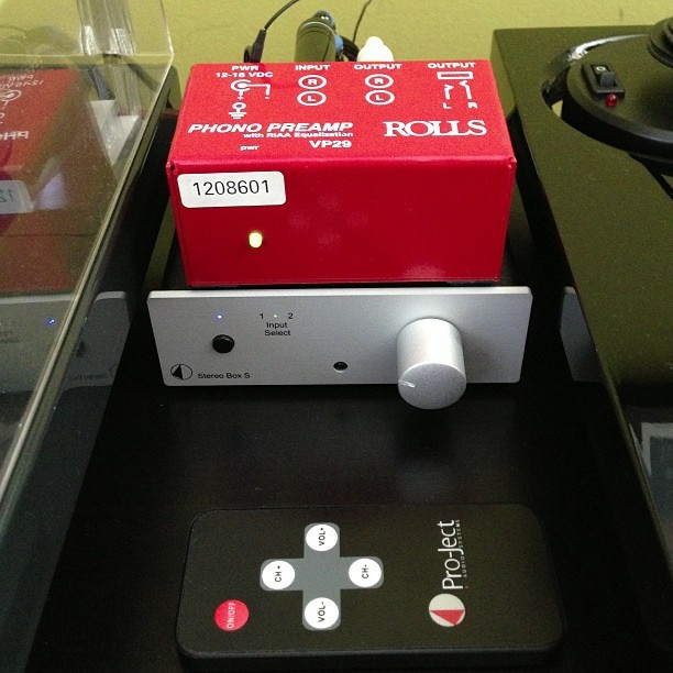 nowxspinning:  Running these components right now. A Rolls Phono Preamp into a Pro-Ject