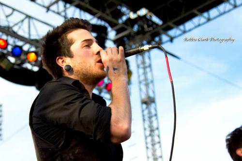 uponaburningbodyofficial:  David Escamilla - Crown The Empire - Robbie Clark Photography 
