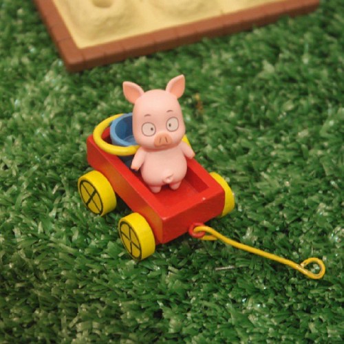 Mainan lucu di @toygraphyid #popcon2013 kemaren. #cute #pig #toys #asia #toygraphyid #potd #instadai