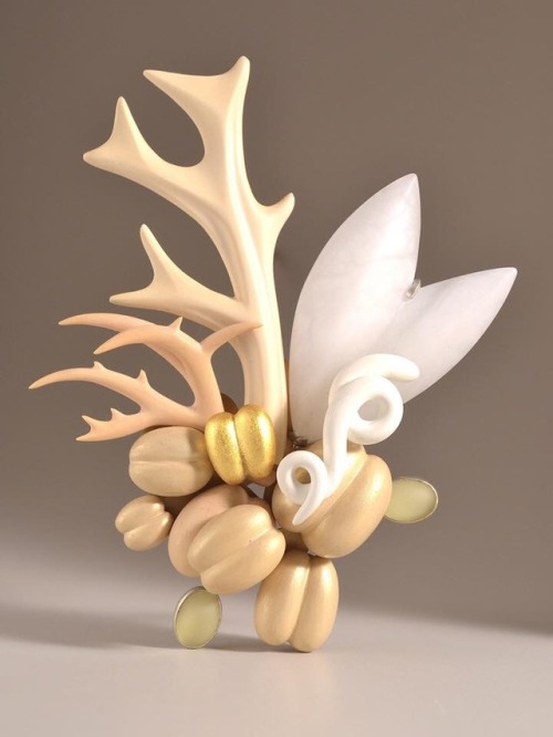 Bruce Metcalf &hellip;craftsman &amp; jeweller .. &ldquo;Hermaphrodite&rdquo; (top l