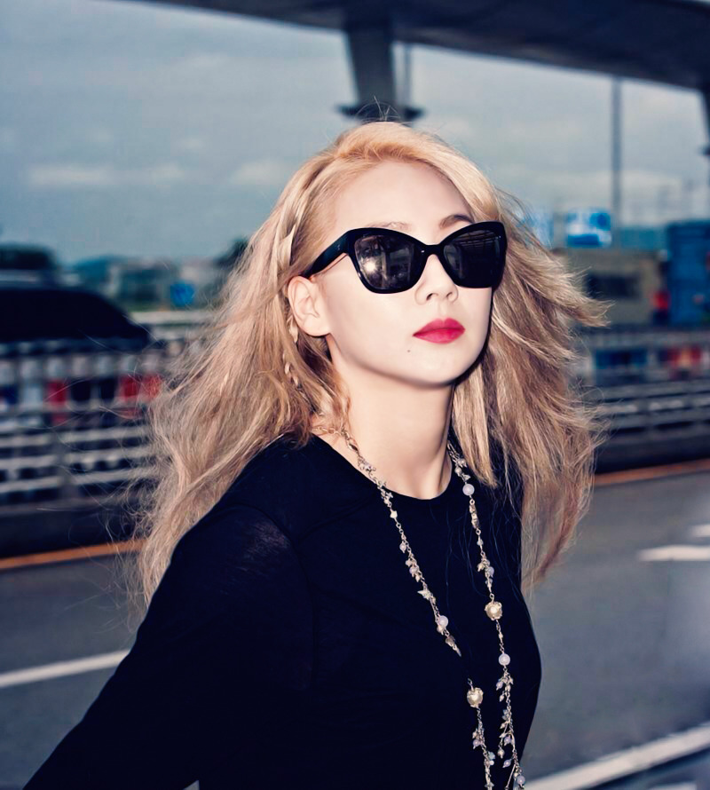 everlastingblackjack:  How many of your bias’ airport photos look like a photoshoot?