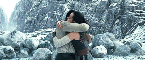 theforcesource:Finn and Rey hug