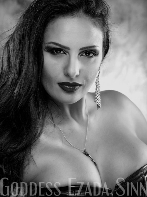 almapealmape:Mistress Ezada Sinn The One And Only MATRIARCH EZADA SINN