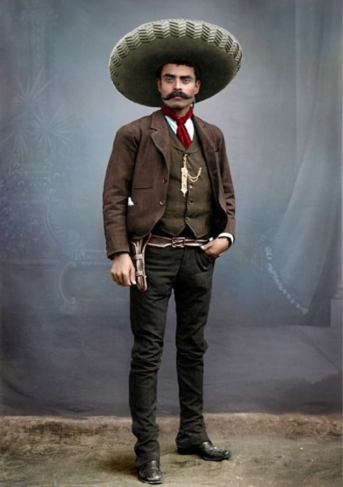 greatwar-1914:  “I would rather die on my feet than live on my knees.”  Mexican revolutionary leader Emiliano Zapata, whose Zapatista peasant army fought a long guerrilla campaign south of Mexico City.  This picture was taken in Mexico City in 1914,