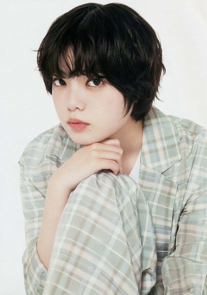 beautiful-asian-s2:    ( 平手友梨奈 | Hirate Yurina )   