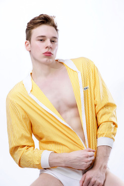 ohthentic:  meninvogue: Joseph Young photographed by Tristan Peter for Ryker MagazineOh 