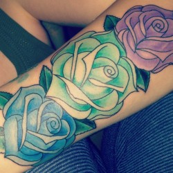 kairaanix:  Next one! Done in 3h :) #tattoo #roses  Aaaand just like the last time, my turn is tomorrow! feeeeeeed 