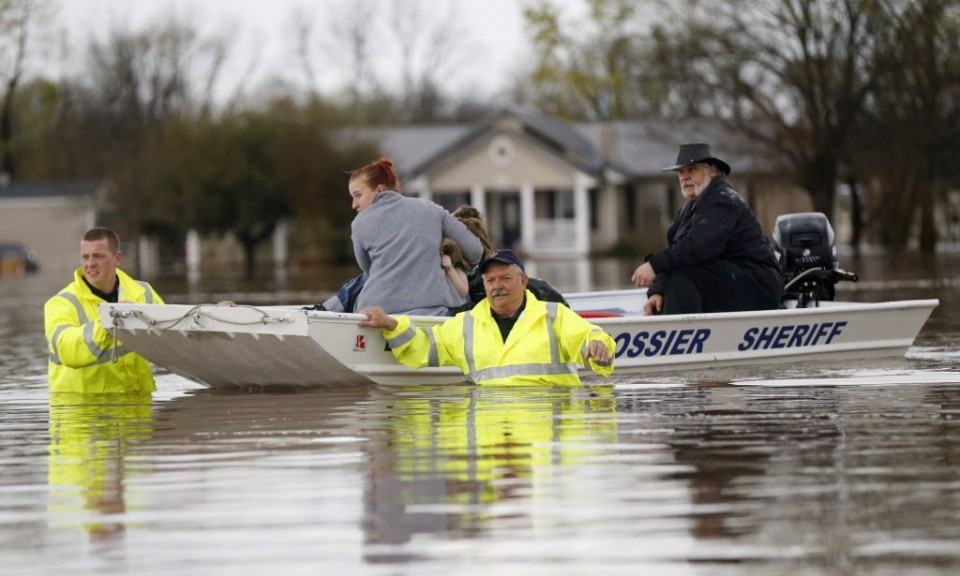 tenaciouskittynightmare:  beignetsatwhistlestop:  lesbophobes:  climateadaptation: