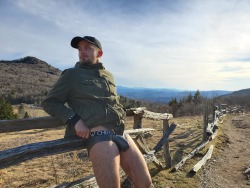 wolfysuxx: If a gay goes hiking and doesn’t