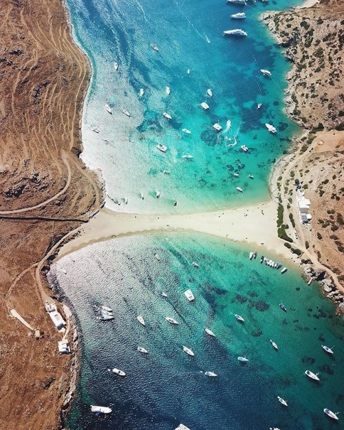 Kolona Beach, Greece by Antonis Markopoulos