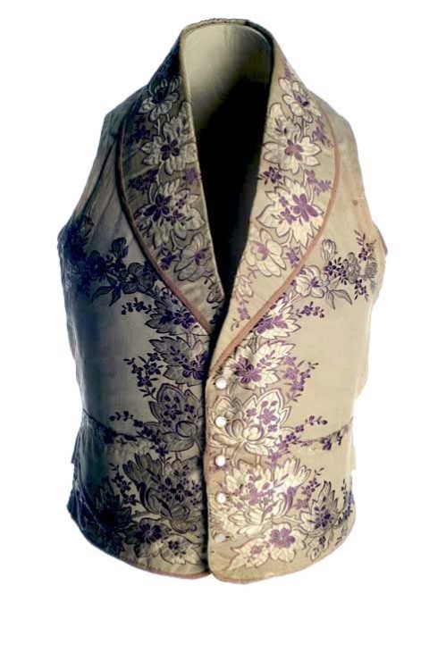 Men’s waistcoat at the Museo del Traje, 1830-40