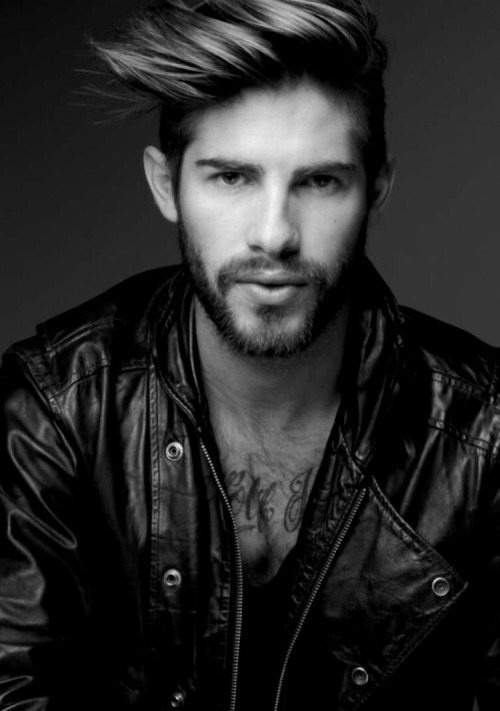 exclusivekiks:  Jared Grey, model turned pornstar 