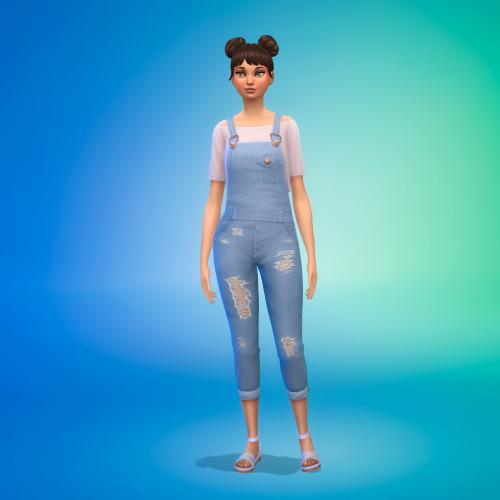 I’ve always played Sims with CC, so, I wanted to challenge myself and create my main sim witho