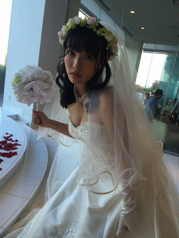 straydogmiaow:  今野杏南♪