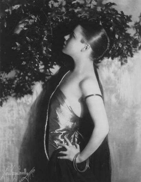 saisonciel:Frances White by James Hargis Connelly, early 1920s