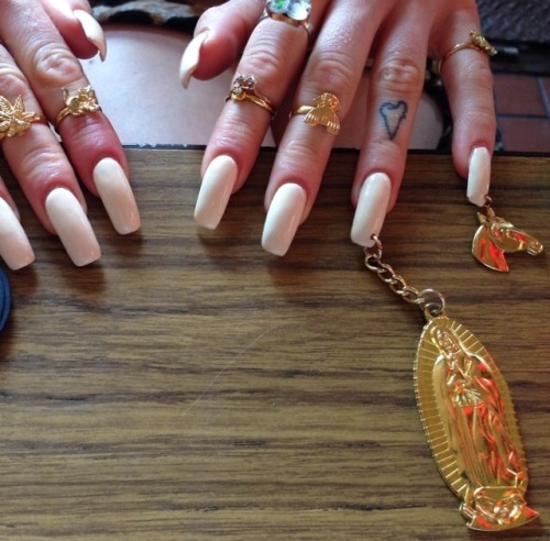 badgucci:  yung-medusa:   ︻╦╤─ soft ghetto ─╤╦︻  http://badgucci.tumblr.com
