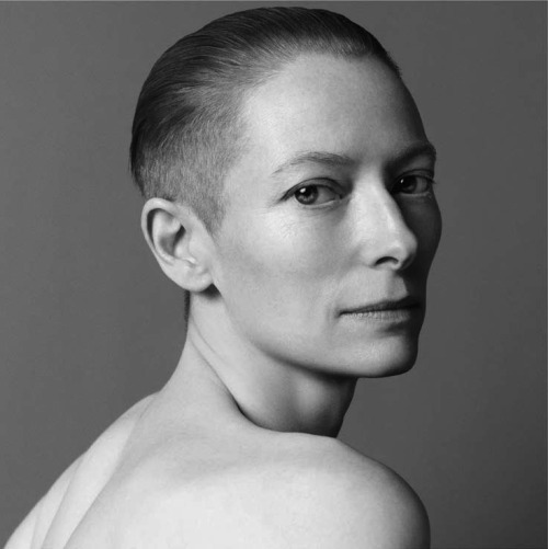 blczar:  tildastardust:  Tilda Swinton by Inez van Lamsweerde & Vinoodh Matadin David Bowie by Lord Snowdon  #I’m glad this exists