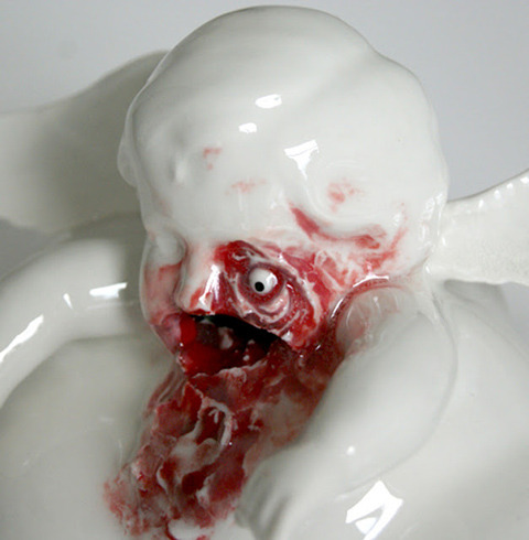 alfredogomezart:  lesimagesduvide:  Porcelain figures by Maria Rubinke Source : sweet station  brutal 
