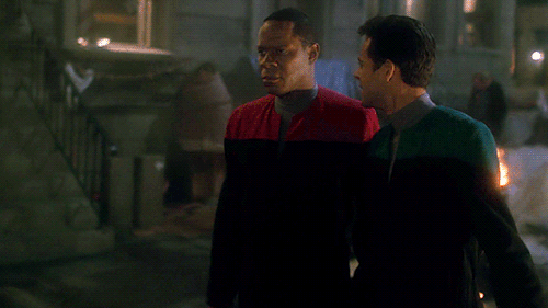 miggylol:logicheartsoul:Benjamin Sisko & Julian Bashir Talk About The Political Climate of the E